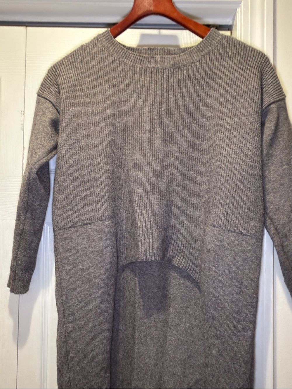 Neiman Marcus Women's Gray Ribbed Crewneck Sweater
